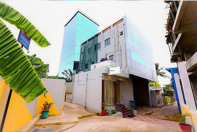 Hotel Titanium Tower Chennai Esterno foto